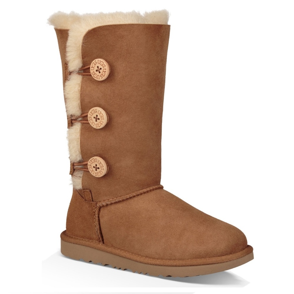 UGG Bailey Button Triplet II Chestnut Boots
